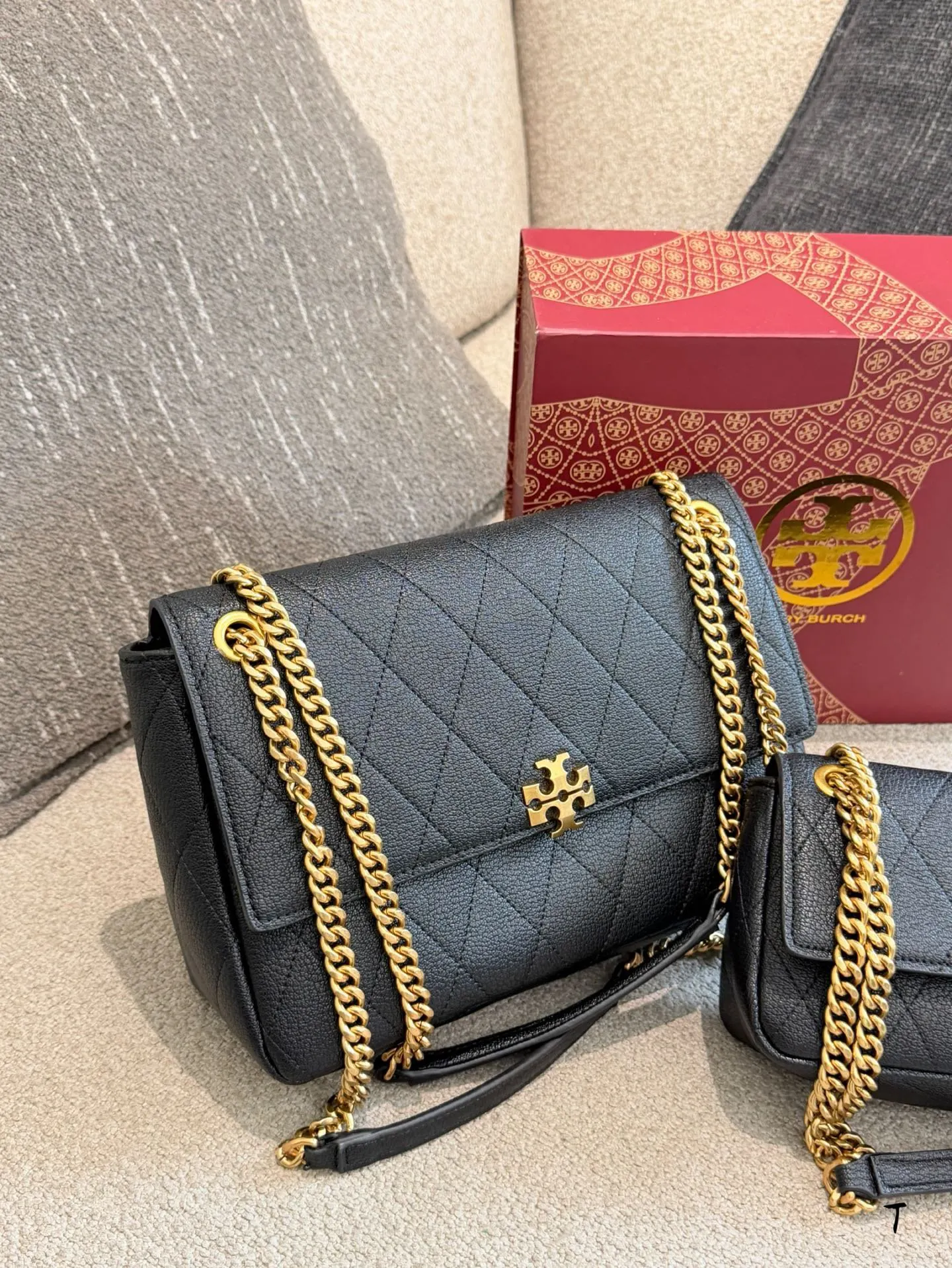 黑色 金色 牛皮 Tory Burch Charlie​​ 鏈條包 精致鏈條款