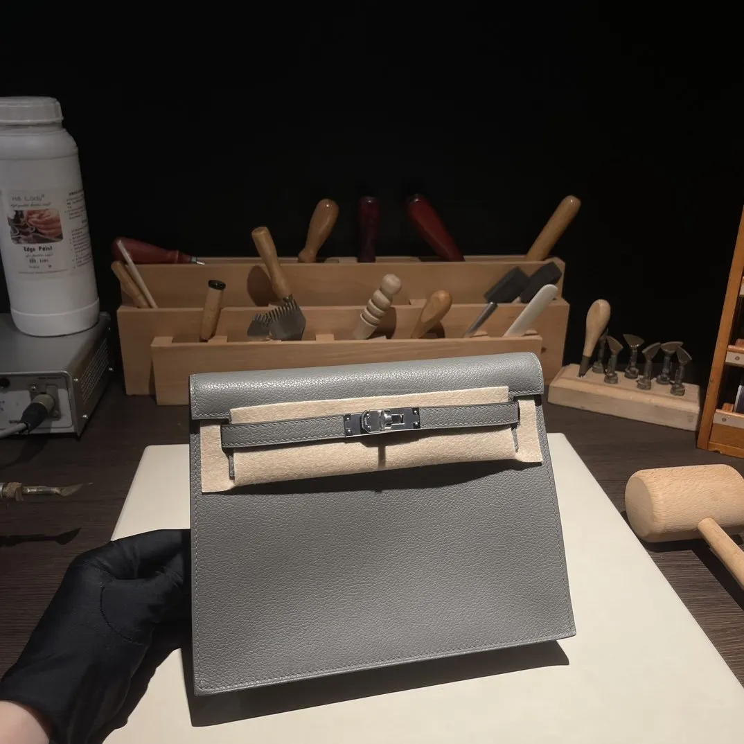 Hermes Kelly Danse 积雨云灰 Evercolor牛皮 斜背包 22cm 經典款