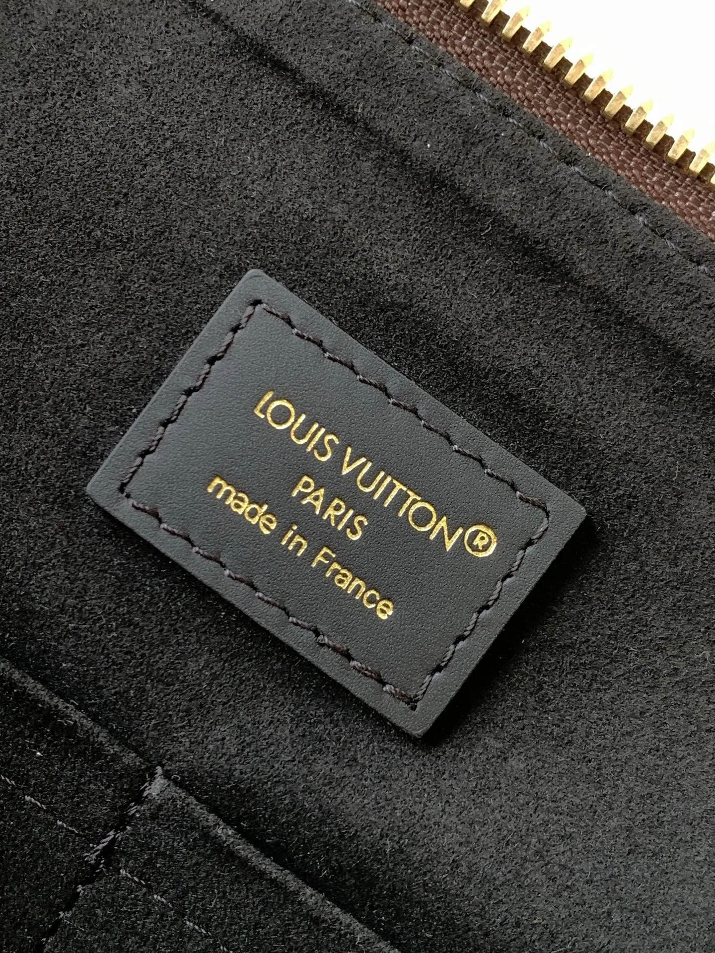 Louis Vuitton Crossbody Bag Lightweight Leather