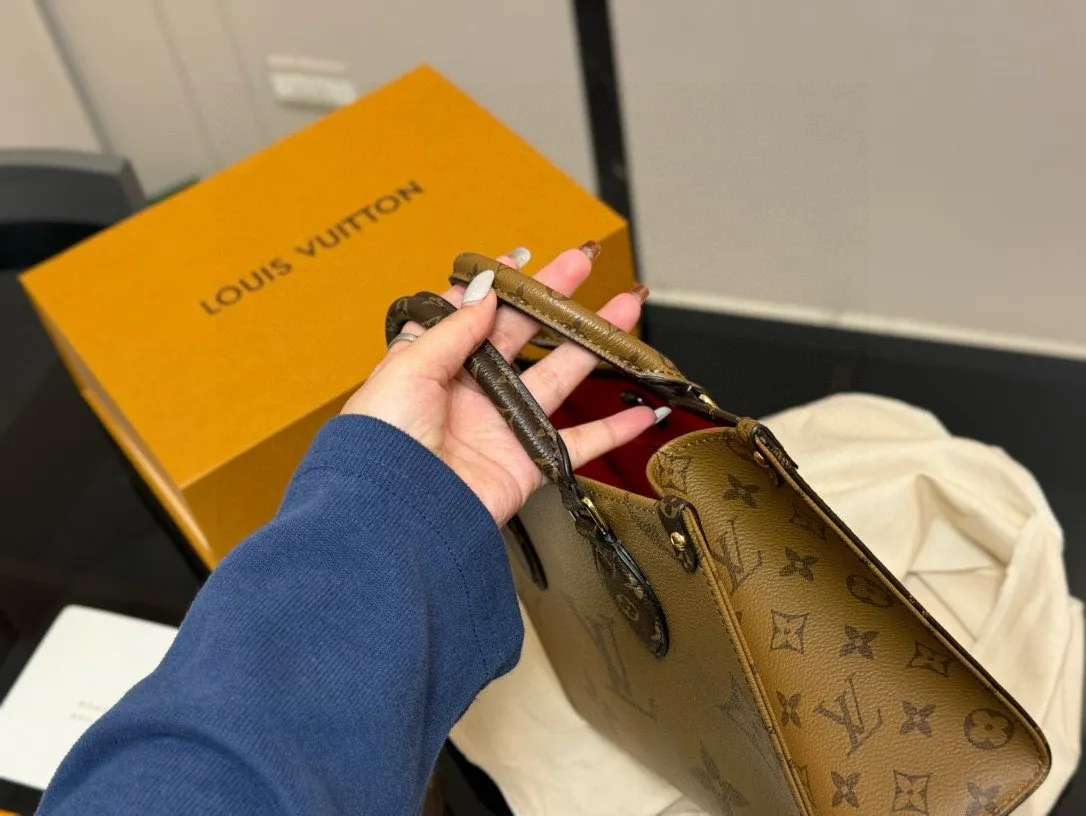 Louis Vuitton Shoulder Bag