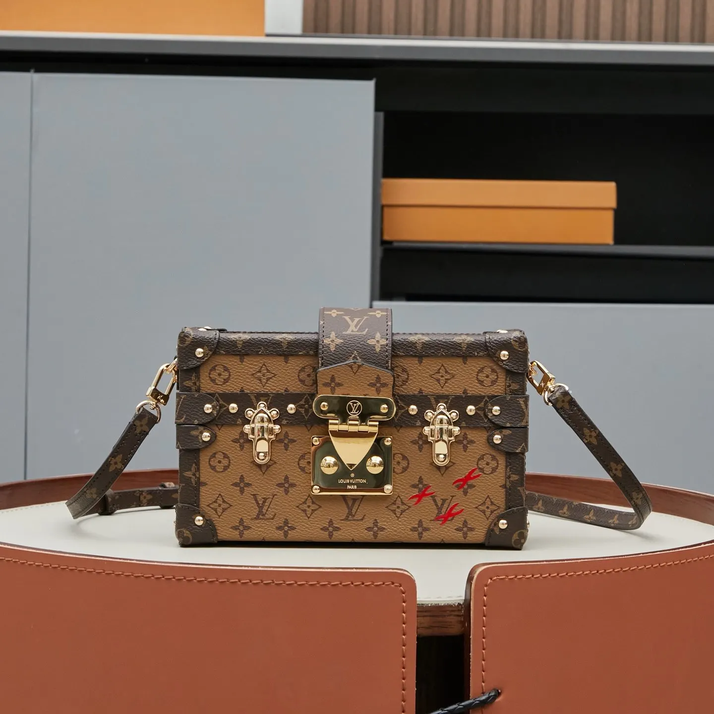 LV 牛皮 手拿包 精致手拿款