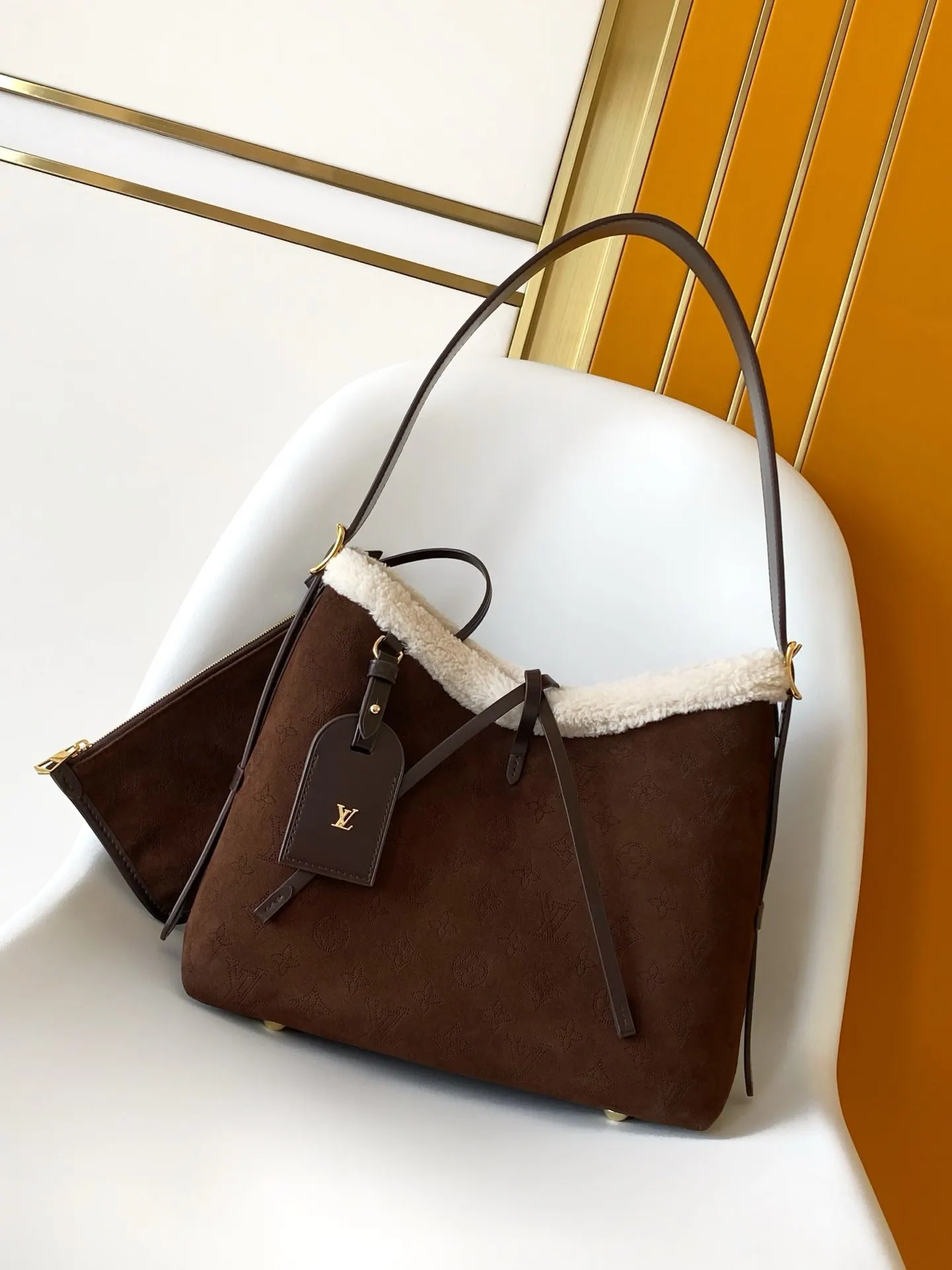 LV CarryAll 牛皮 收纳包 旅行收纳款