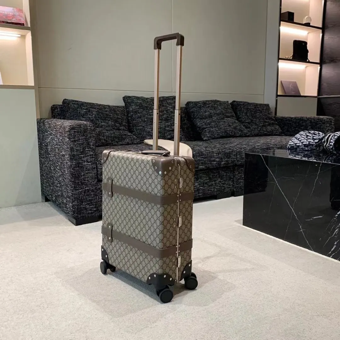 Gucci 棕色 牛皮 Globe Trotter 系列GG