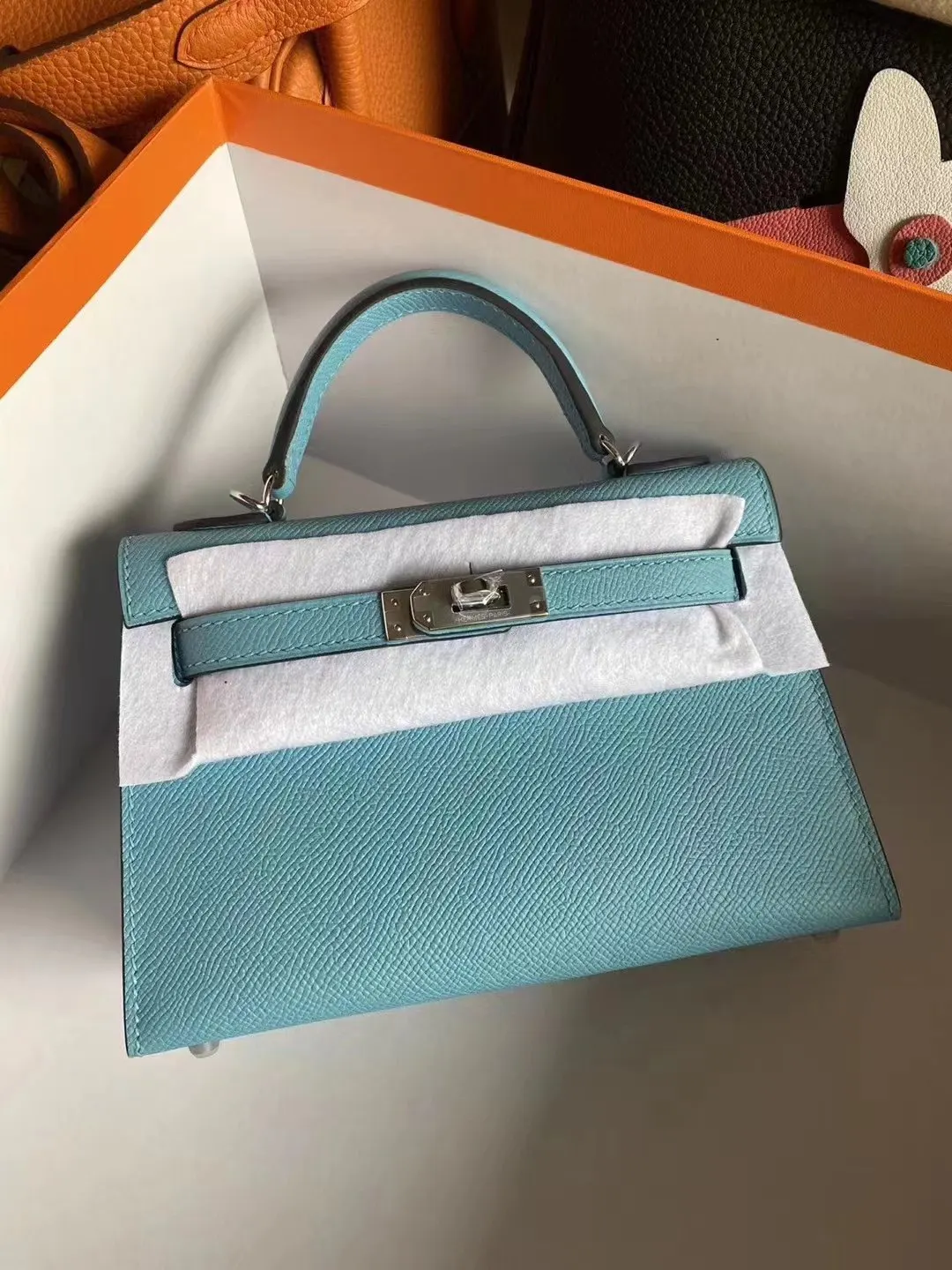 Hermes Constance 斜背包 19cm 經典款
