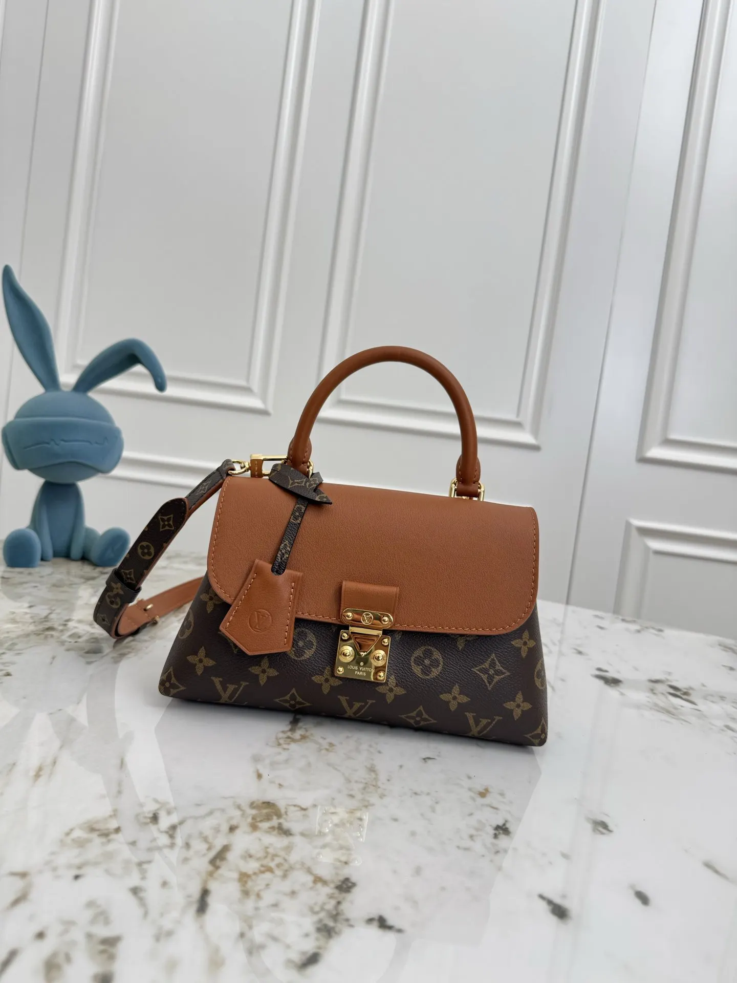 LV M28288 黑色 老花 手提包 实拍款01 精選款