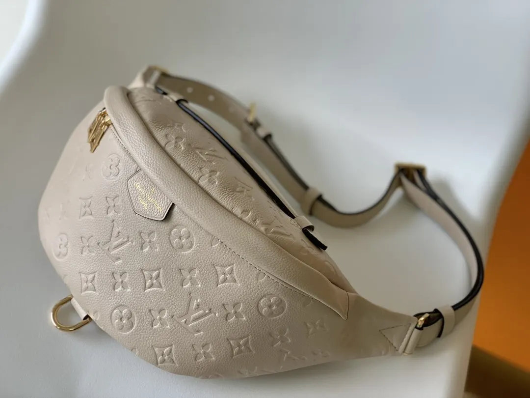 LV 黑色 白色 牛皮 腰包 休閒腰包款
