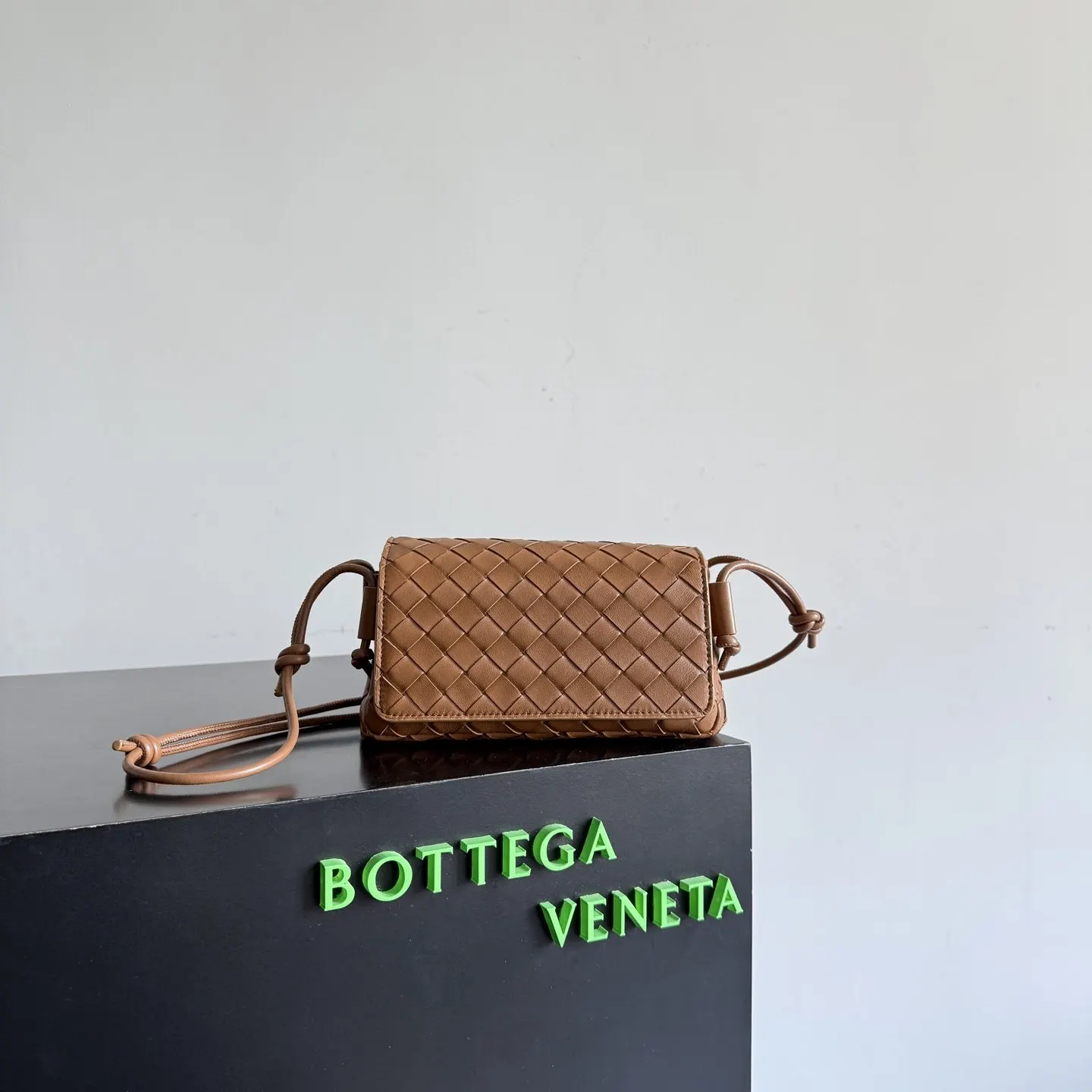 Bottega Veneta 手拿包 精致手拿款