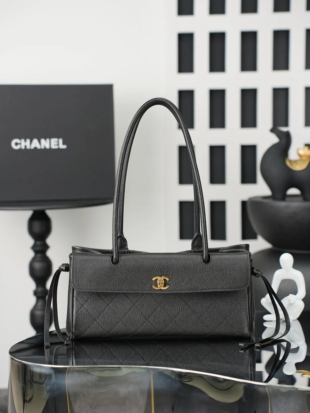 CHANEL 黑色 白色 小牛皮 腋下包 復古腋下背款