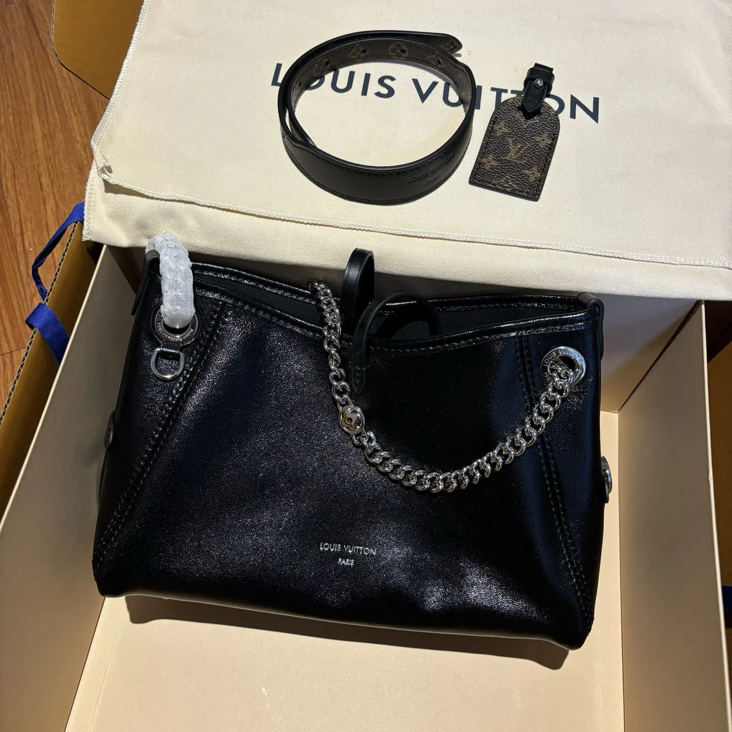 CarryAll 牛皮 链条包 精致链条款