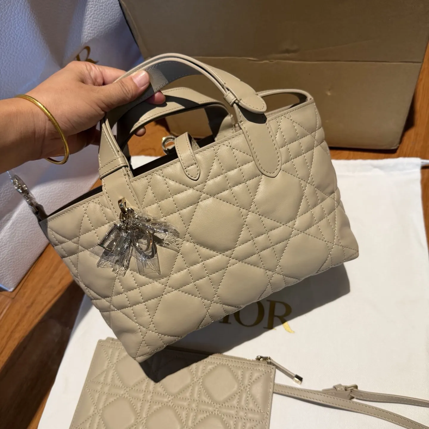 Beige Top Handle Bag Commuter