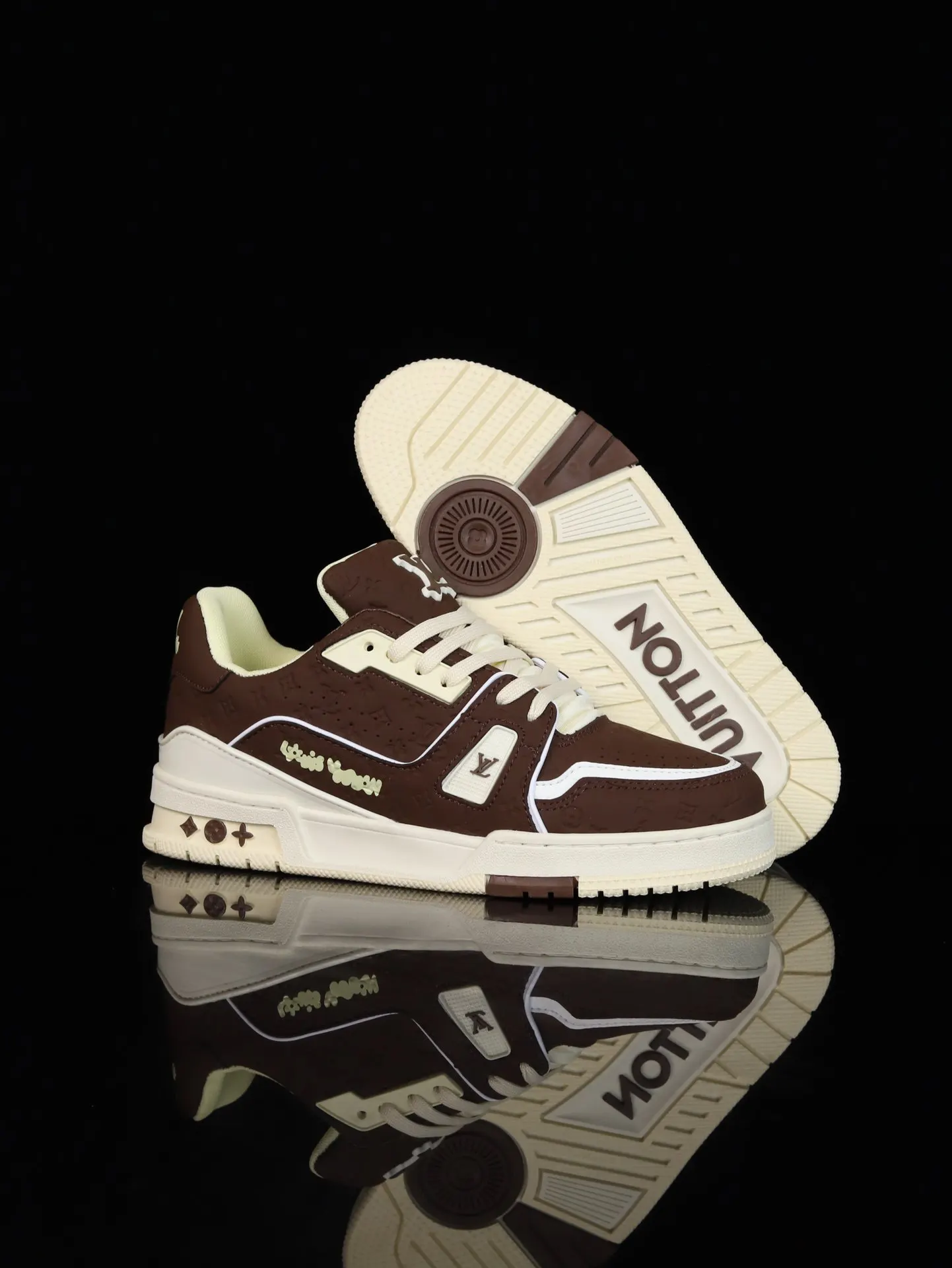 LV Sneakers Casual Versatile
