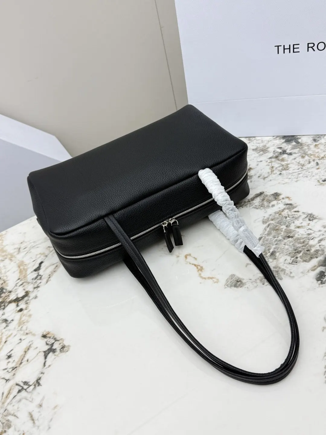 牛皮 玫瑰 TR荔枝纹 THE ROW Astra保 單肩包 日常單肩背款