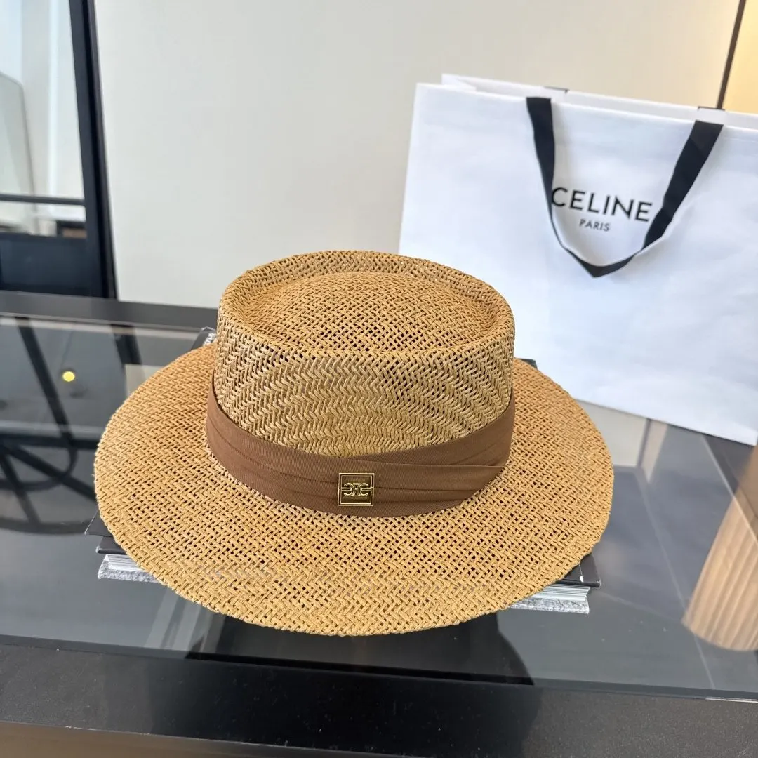 Celine 帽子 日常造型款