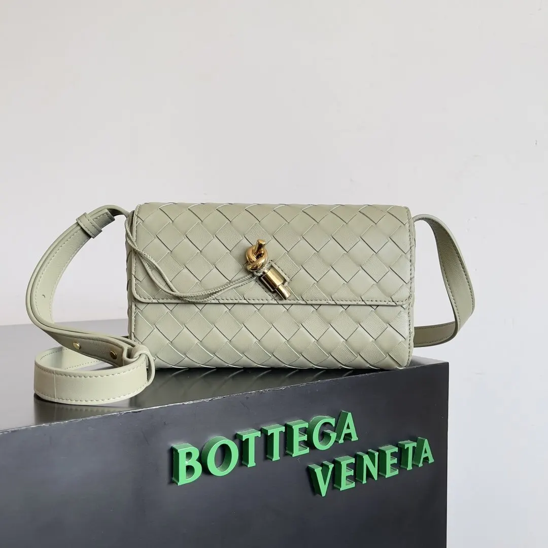 Bottega Veneta 手拿包 精致手拿款