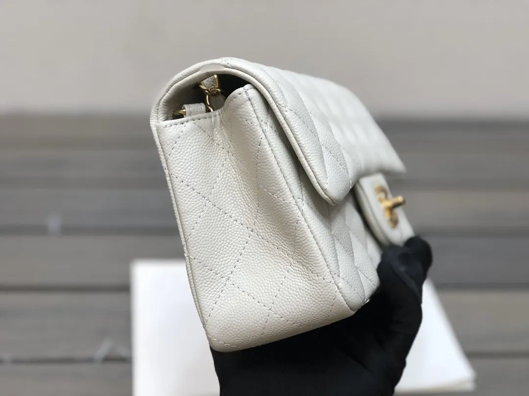 Crossbody Bag Lightweight Classic Leather