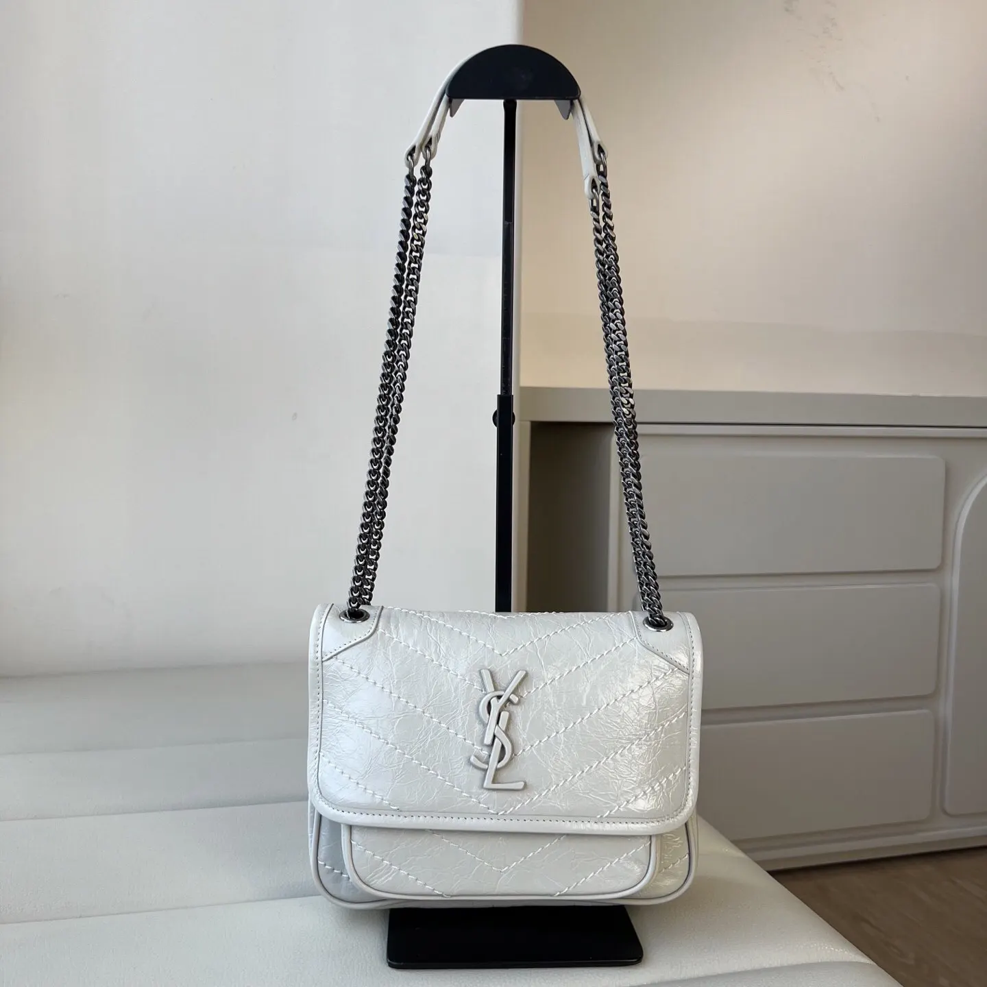 YSL 皮革 单肩包 日常单肩背款