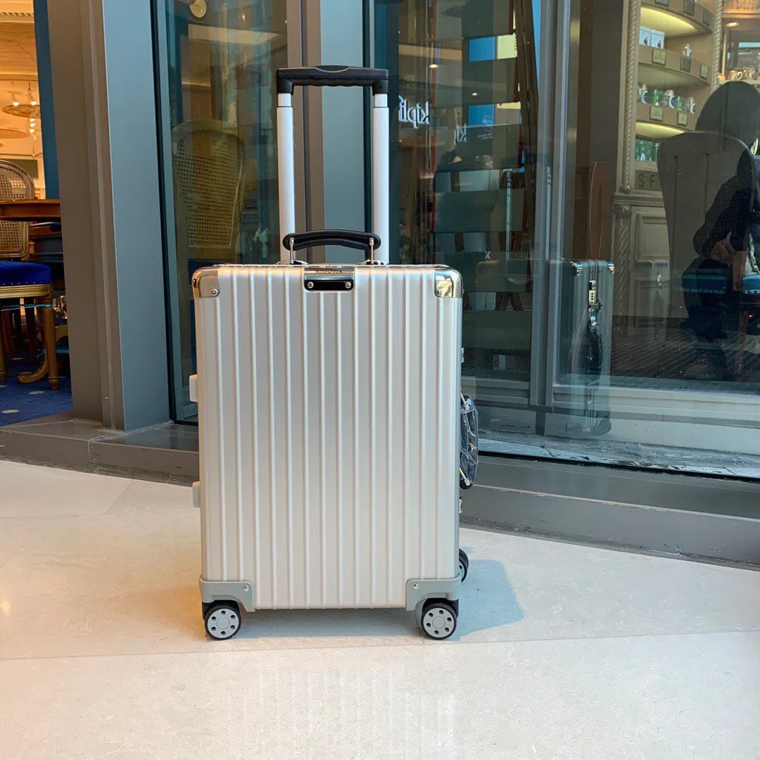 黑色 银色 复古版全铝镁合金 弹跳全铝拉杆 全新一体 行李箱 旅行拉杆款 轻便出行款