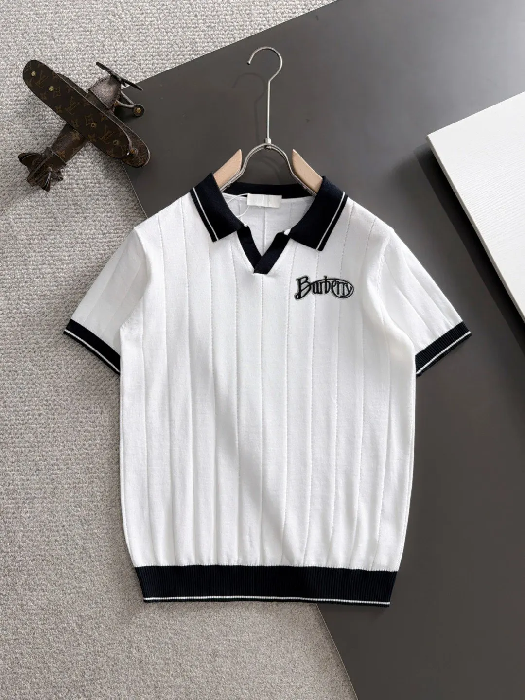 Burberry Embroidery Cotton Knitwear Textured Knit Image 1 Burberry Embroidery Cotton Knitwear Textured Knit Image 1