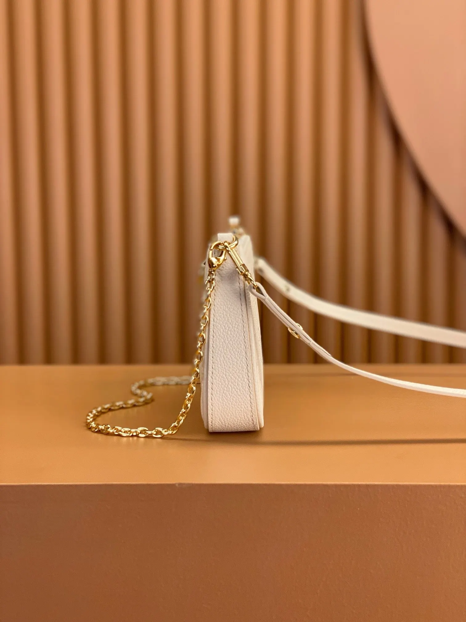 White Shoulder Bag