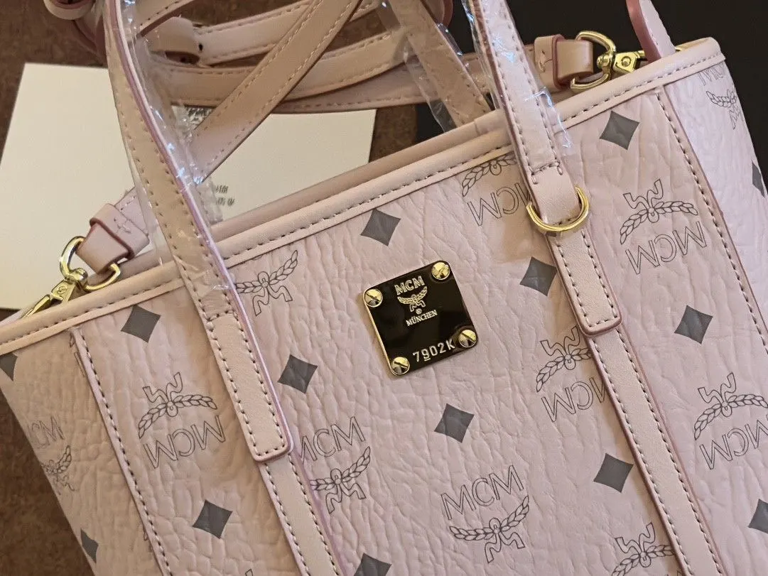 Shoulder Bag Leather Image 9 Shoulder Bag Leather Image 9