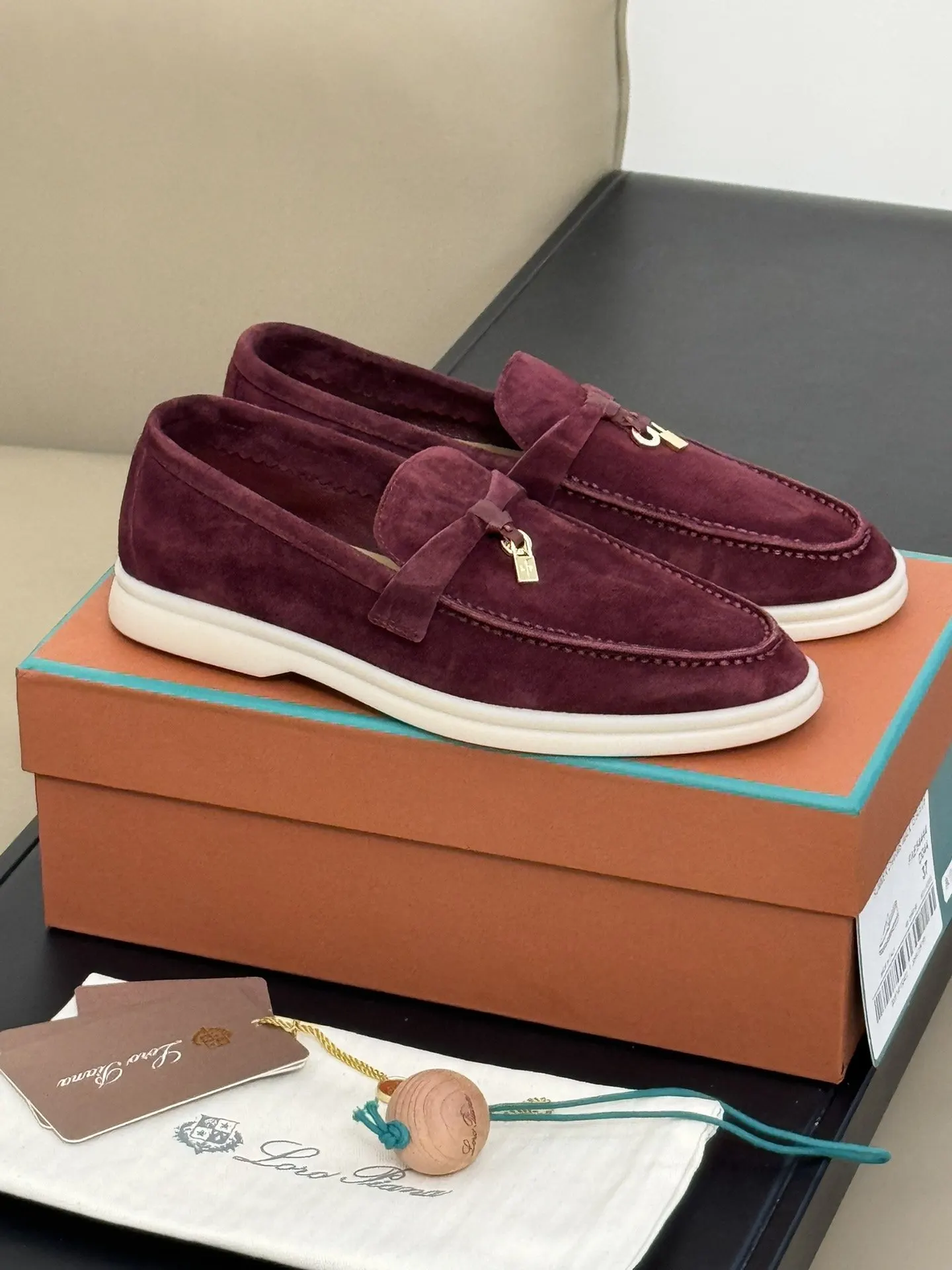 Loro Piana Sneakers Casual Versatile Image 1 Loro Piana Sneakers Casual Versatile Image 1