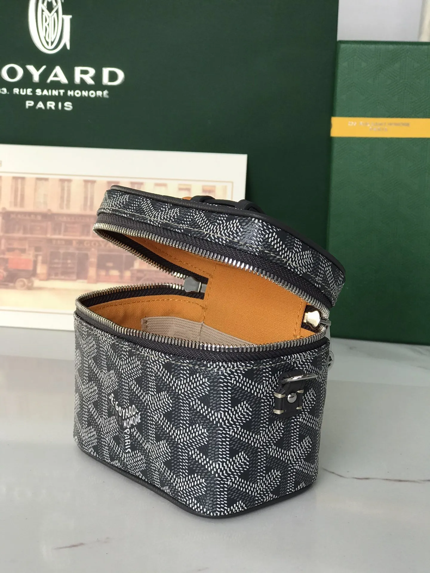 Goyard 斜背包 輕便斜挎款