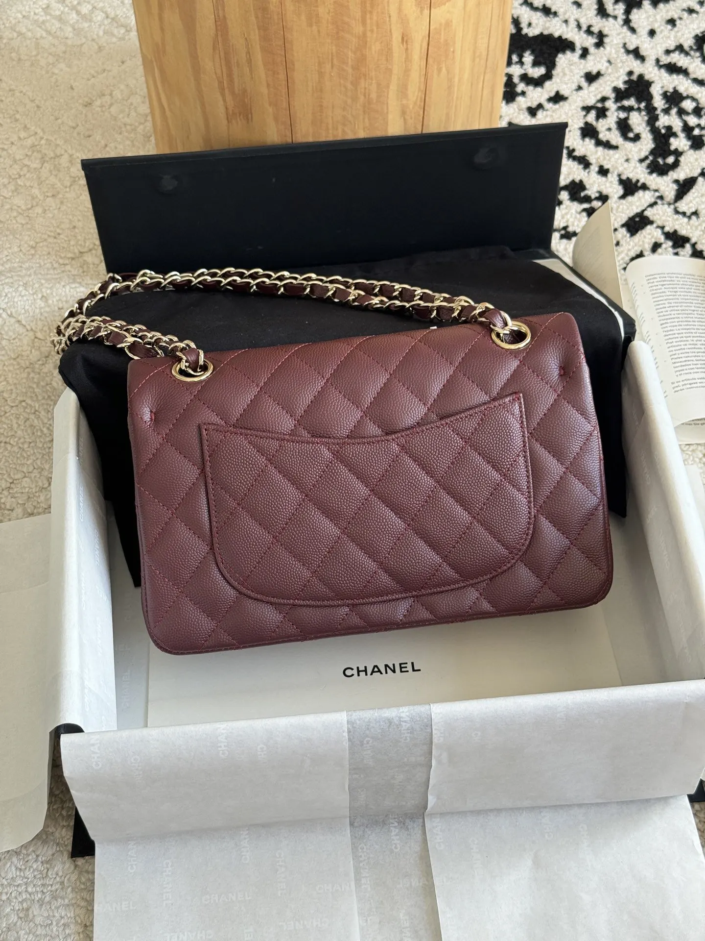 Crossbody Bag Lightweight Classic Leather