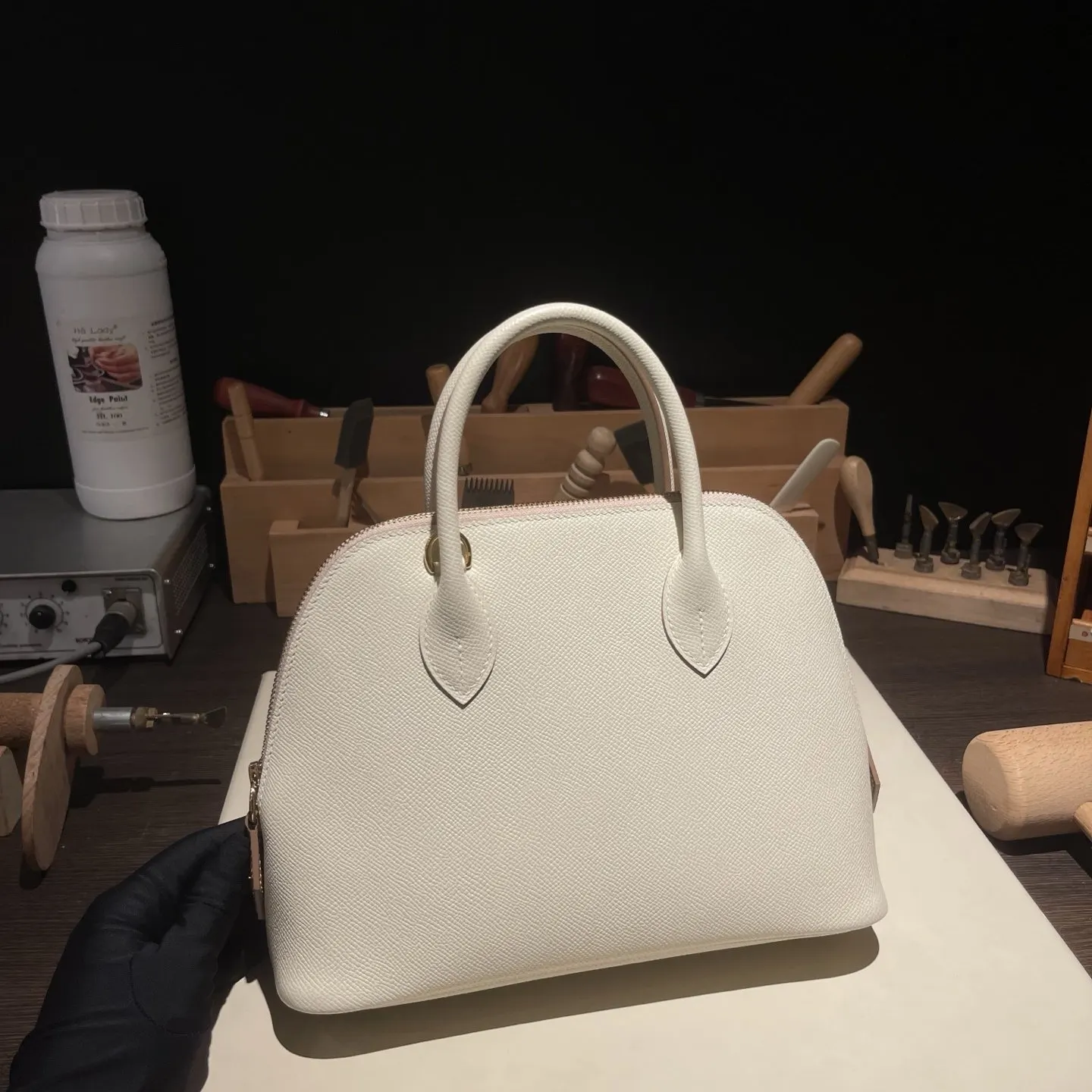 Hermes Bolide 奶昔白 Epsom掌纹牛皮 手提包 25cm 經典款