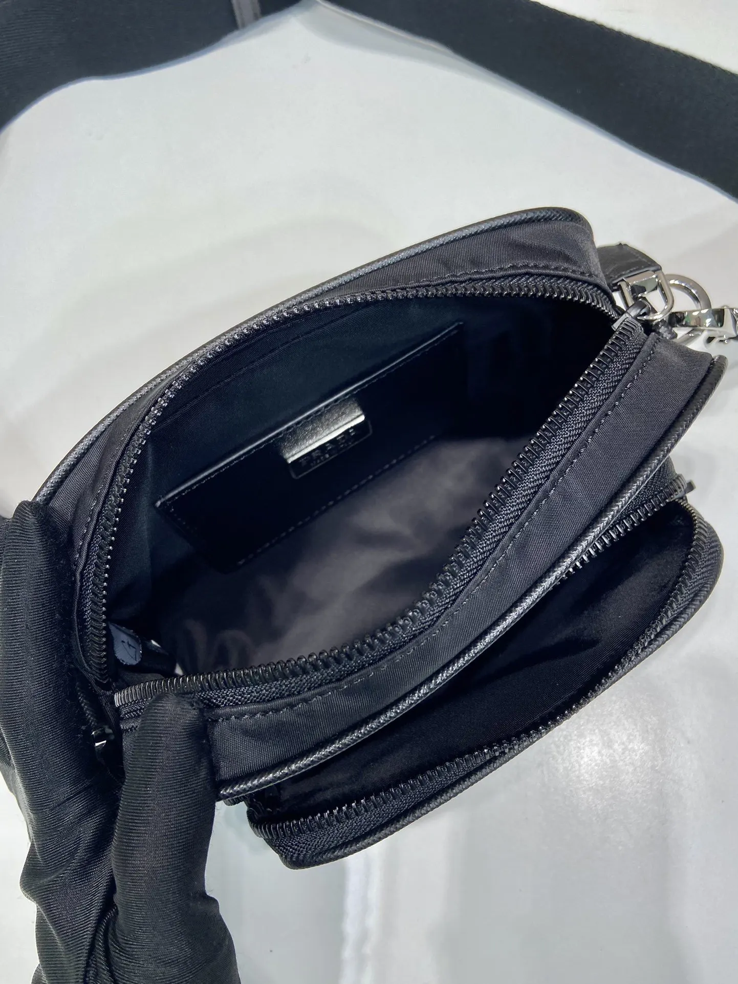 Shoulder Bag Leather Image 9 Shoulder Bag Leather Image 9