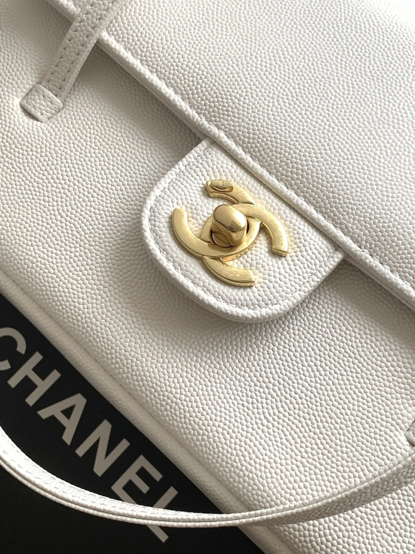 Crossbody Bag Lightweight Leather
