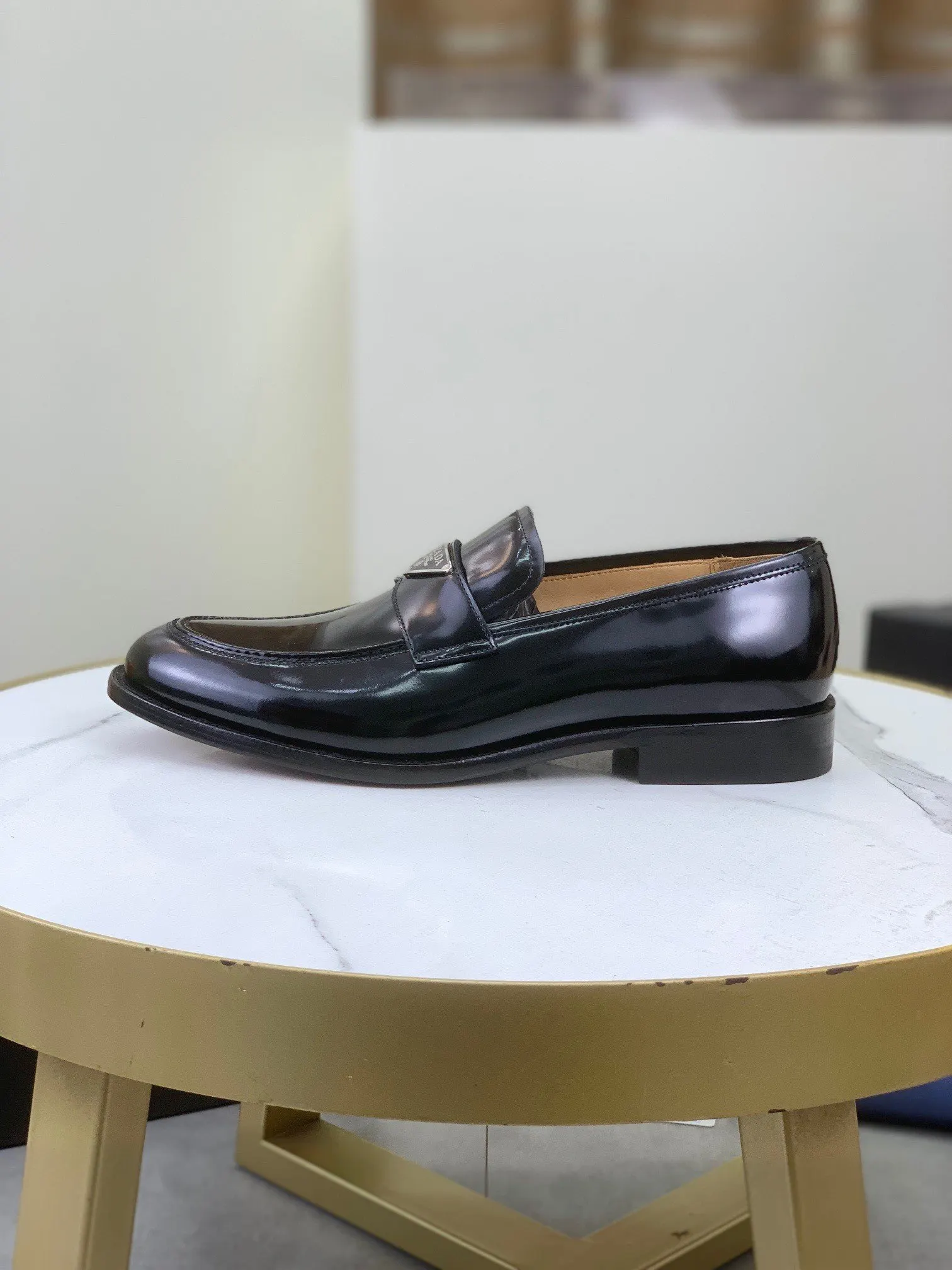 Prada Fashion Item Casual Versatile Leather