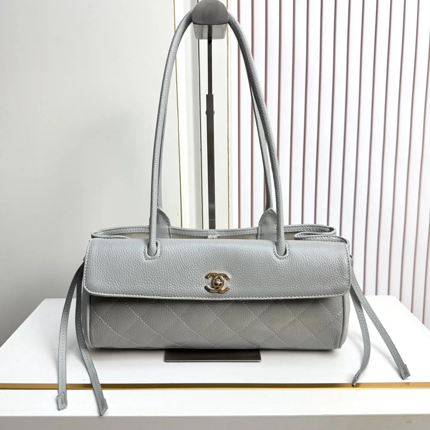 Style 02 Style Image 1 Style 02 Style Image 1