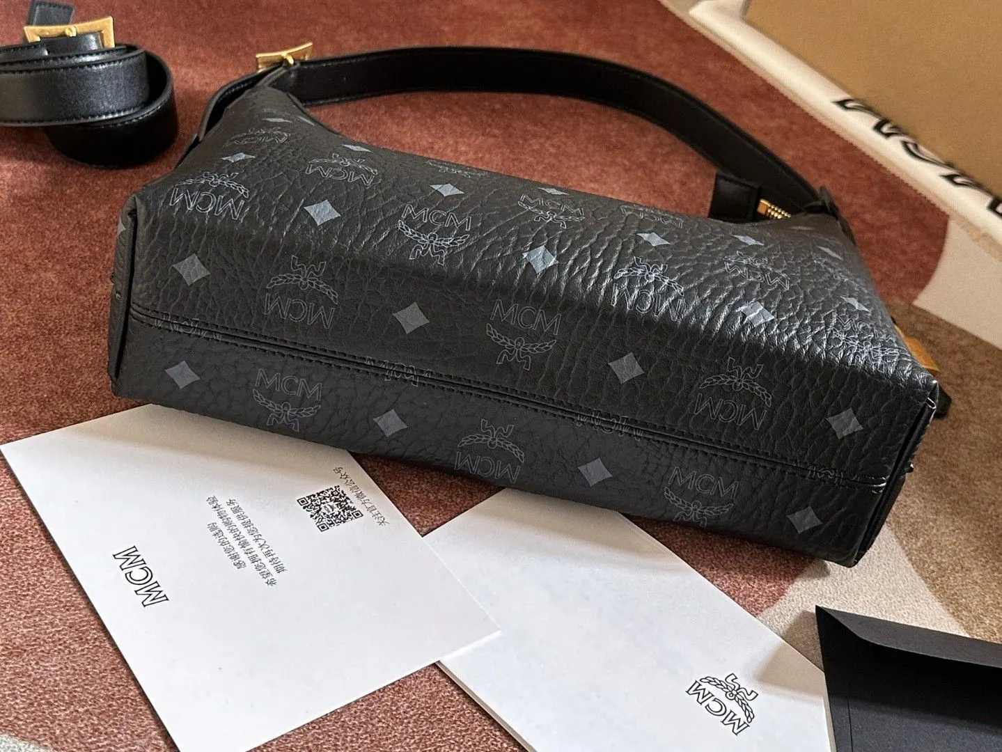 Hobo 黑色 牛皮 款号 MCM 牛角包ARE 行李箱 旅行拉杆款 輕便出行款