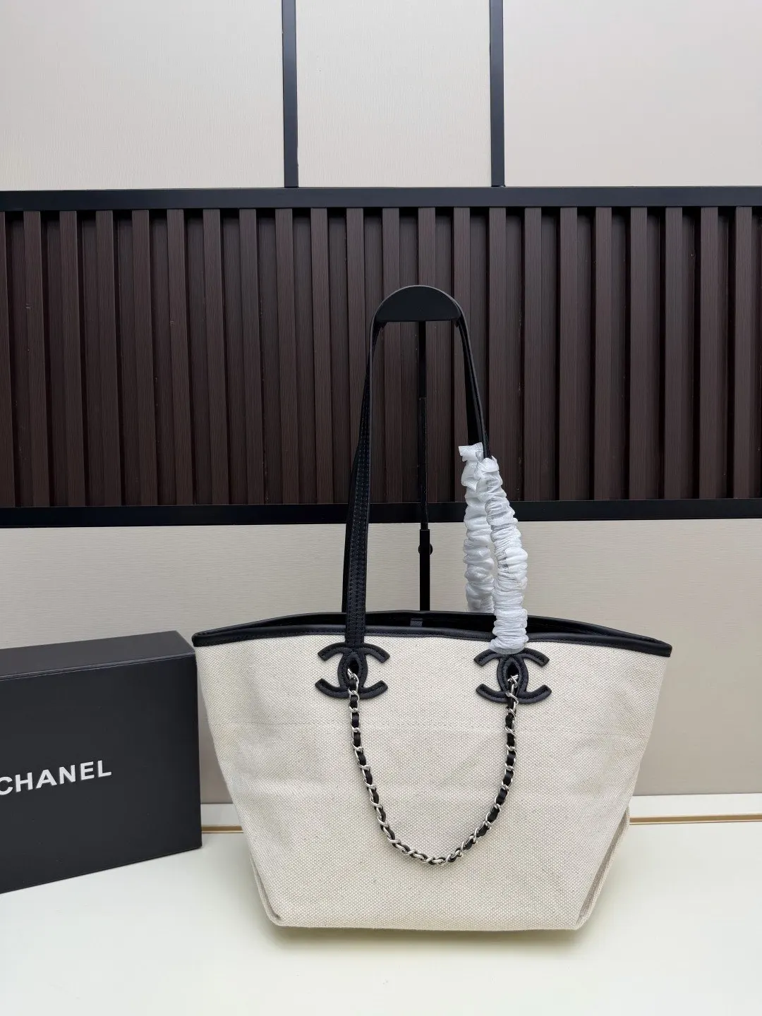 Chanel Tote Bag Leather