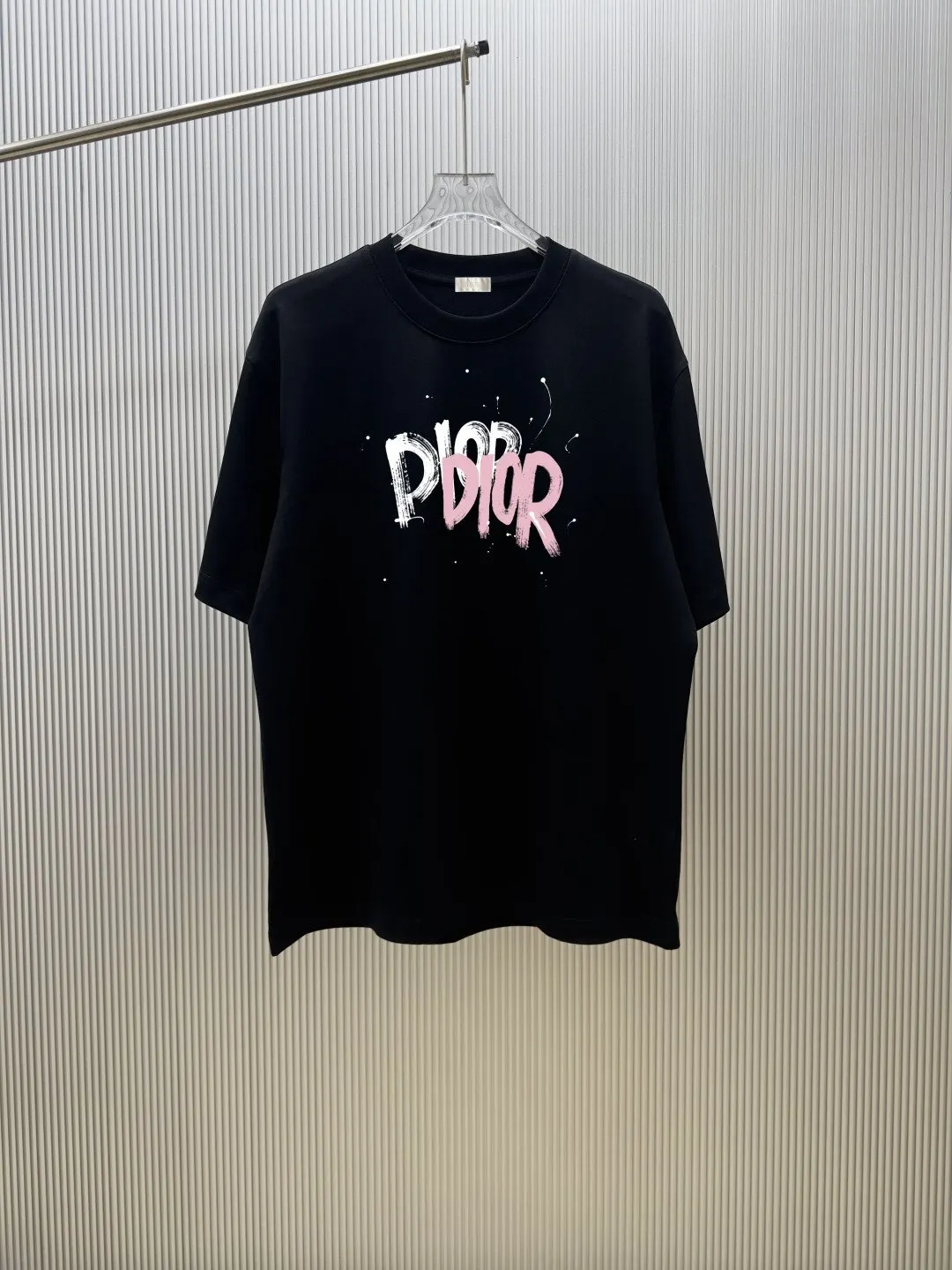 Dior short-sleeved T-shirt, exquisite wear