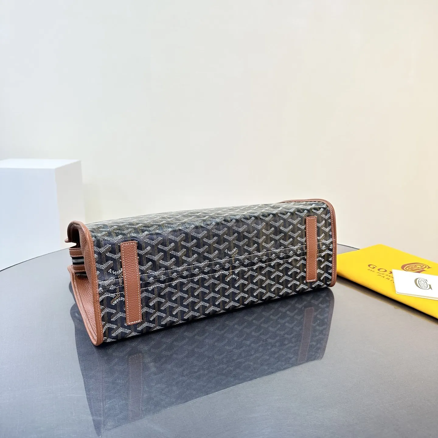 Top Handle Bag Commuter Leather
