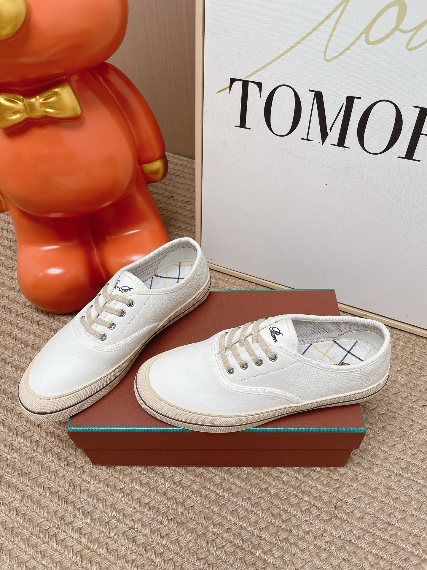 Loro Piana Sneakers Casual Versatile Image 1 Loro Piana Sneakers Casual Versatile Image 1