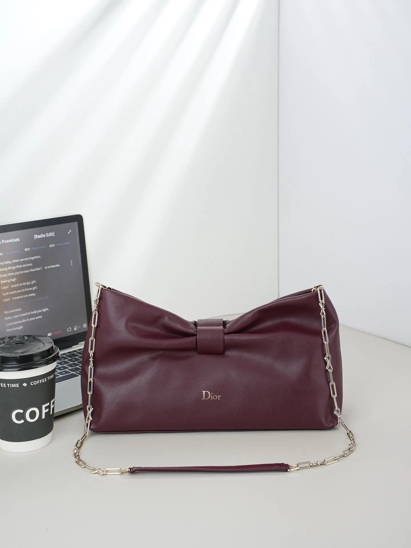 Dior 金色 羊皮 中号款式 可肩背或手拿 鏈條包 精致鏈條款