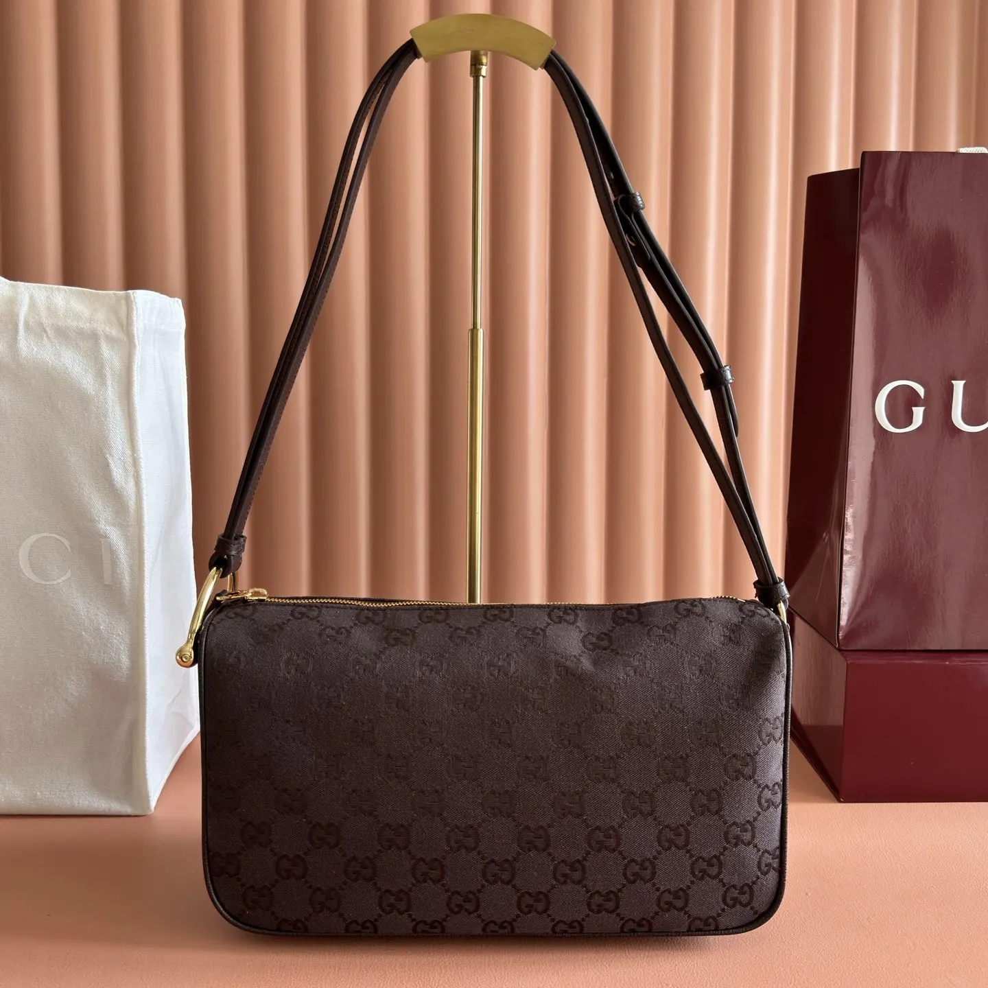 Gucci 棕色 金色 牛皮 腋下包 復古腋下背款