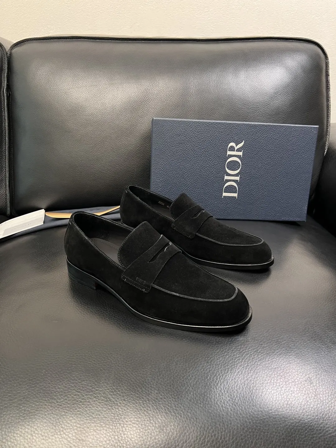 Dior 牛皮皮鞋 舒適百搭款