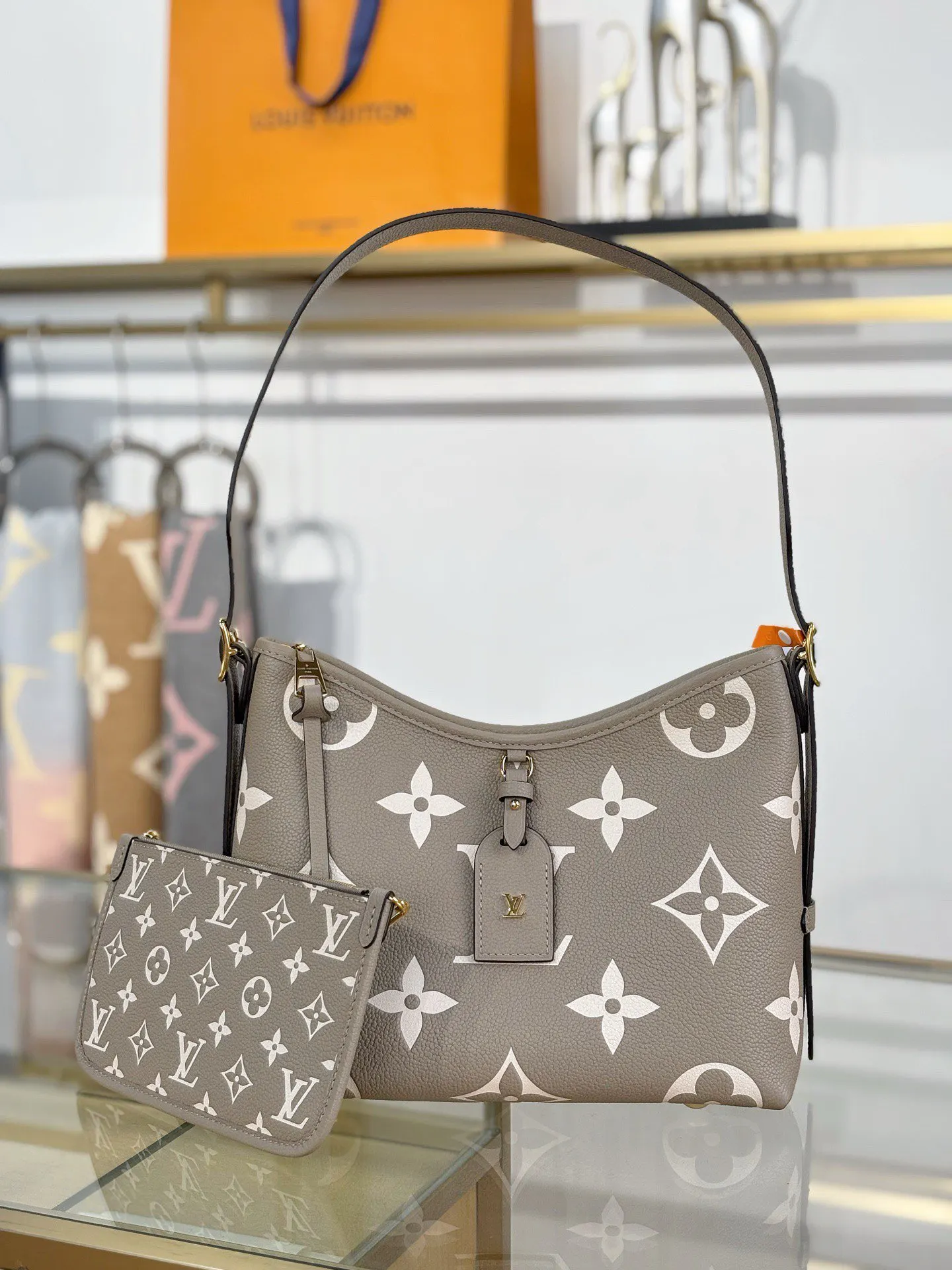 CarryAll 牛皮 斜背包 輕便斜挎款