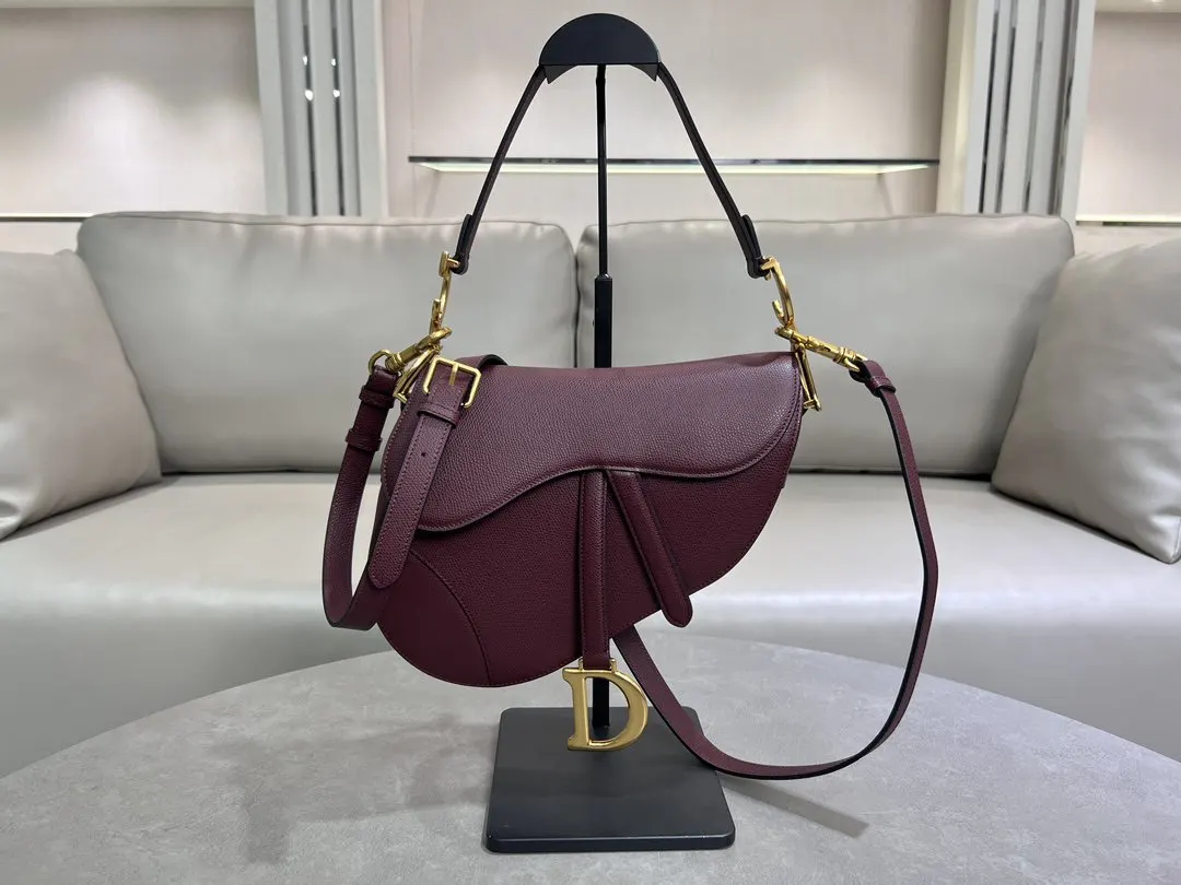 Dior Saddle 酒紅色馬鞍包 手提斜挎款