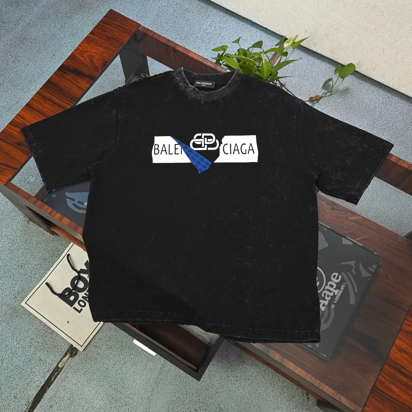 Balenciaga 黑色 牛仔 Logo 短袖T恤 宽松休閒款