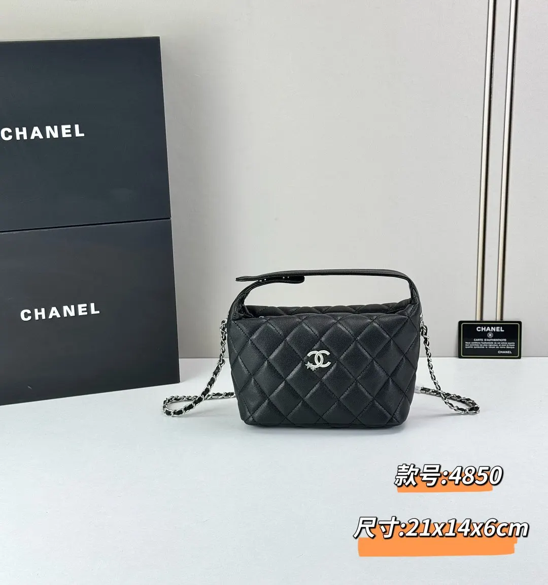 CHANEL 饭盒包 超美 很有質感又很轻松的一个包型 貌 斜背包 輕便斜挎款
