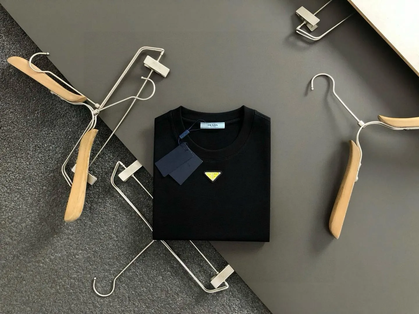 PRADA 牛仔 三角标 牛仔裤 休閒寬鬆款