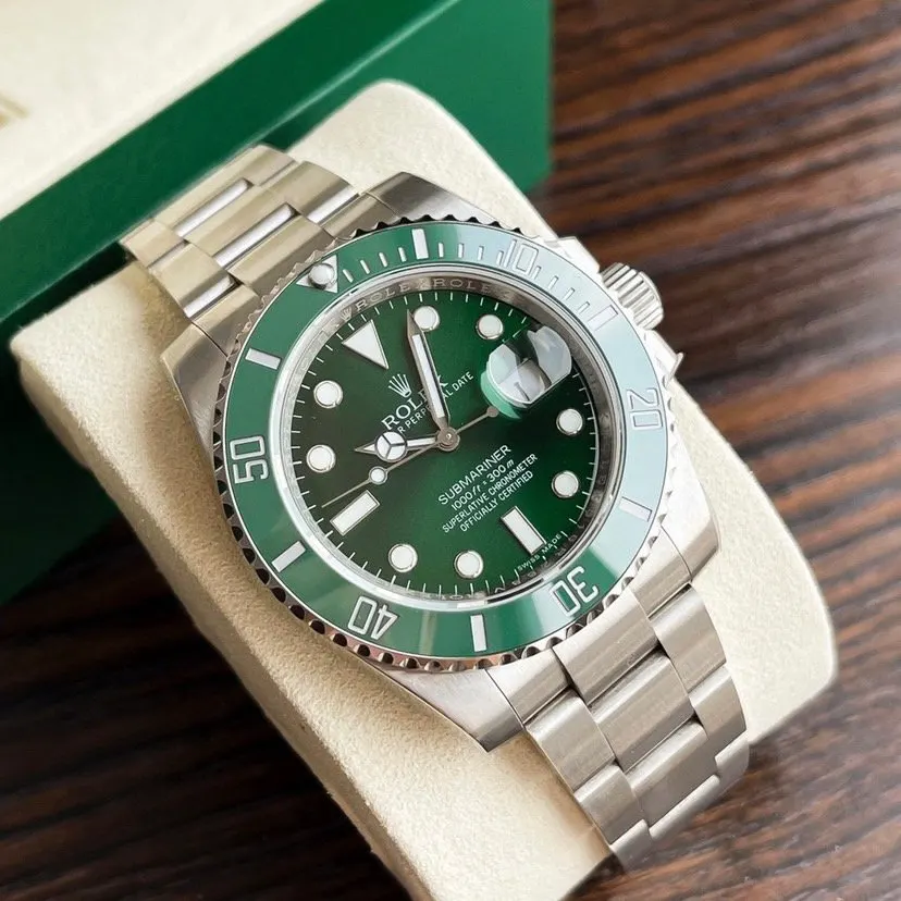 Rolex 盒 劳力士綠水鬼潜航者型系列是經典腕表的典范 手錶 經典腕表款