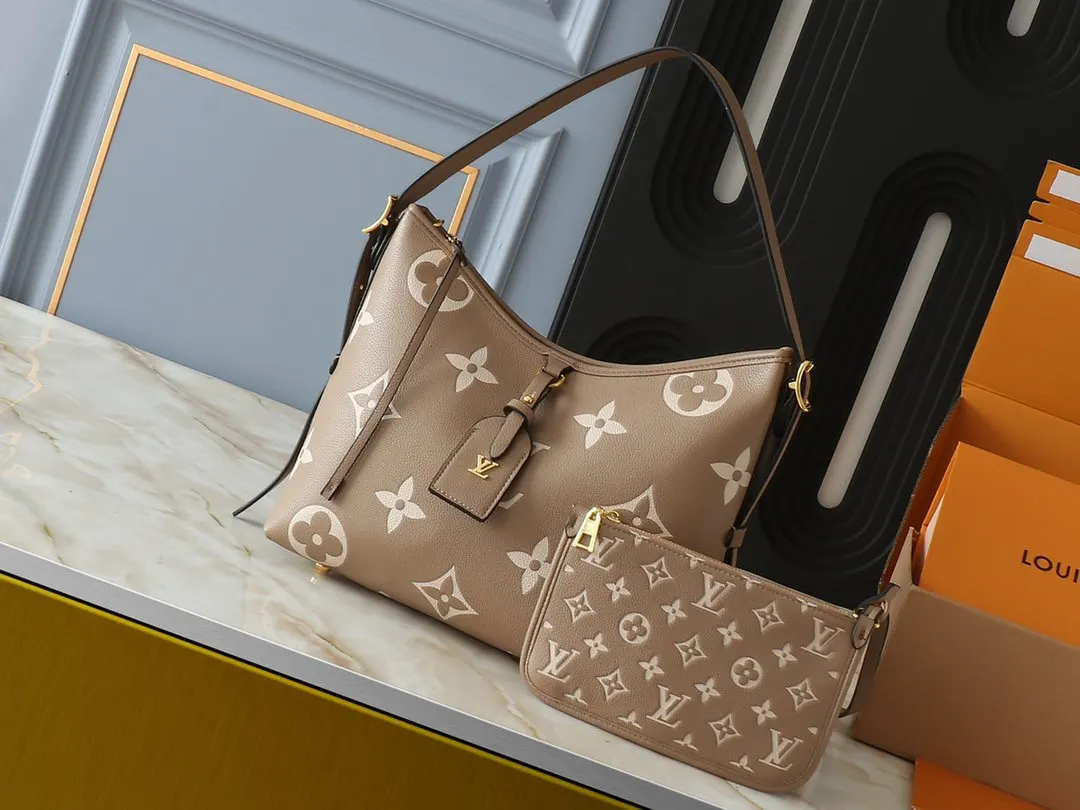 CarryAll Monogram 手拿包 精致手拿款