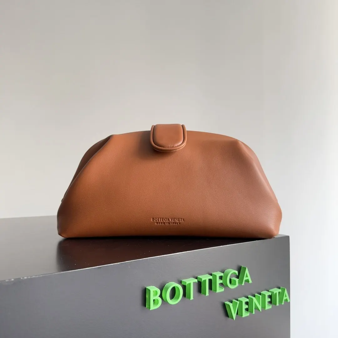 Bottega Veneta 牛皮 手拿包 精致手拿款