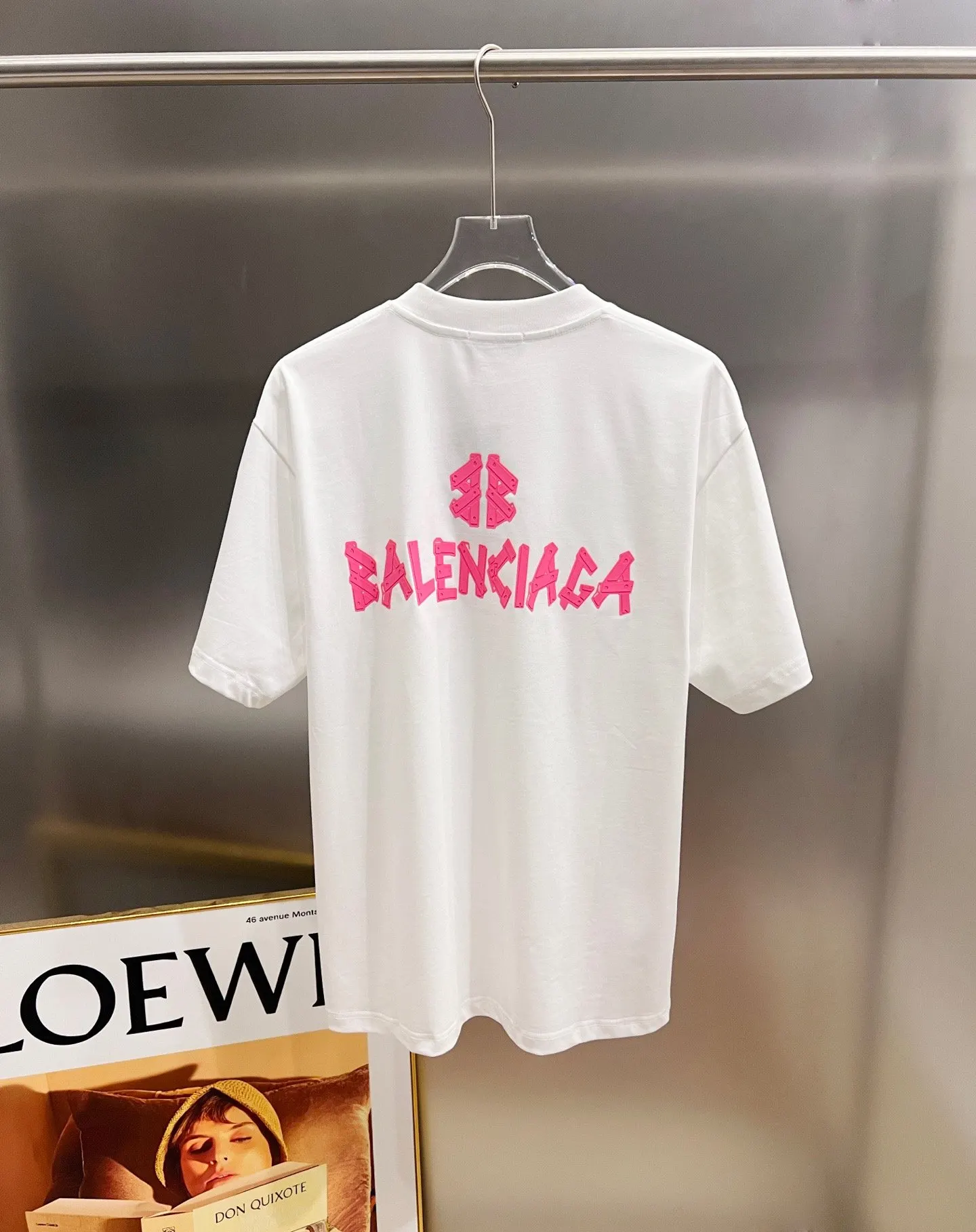 Balenciaga 玫红 Logo 短袖T恤 宽松休閒款