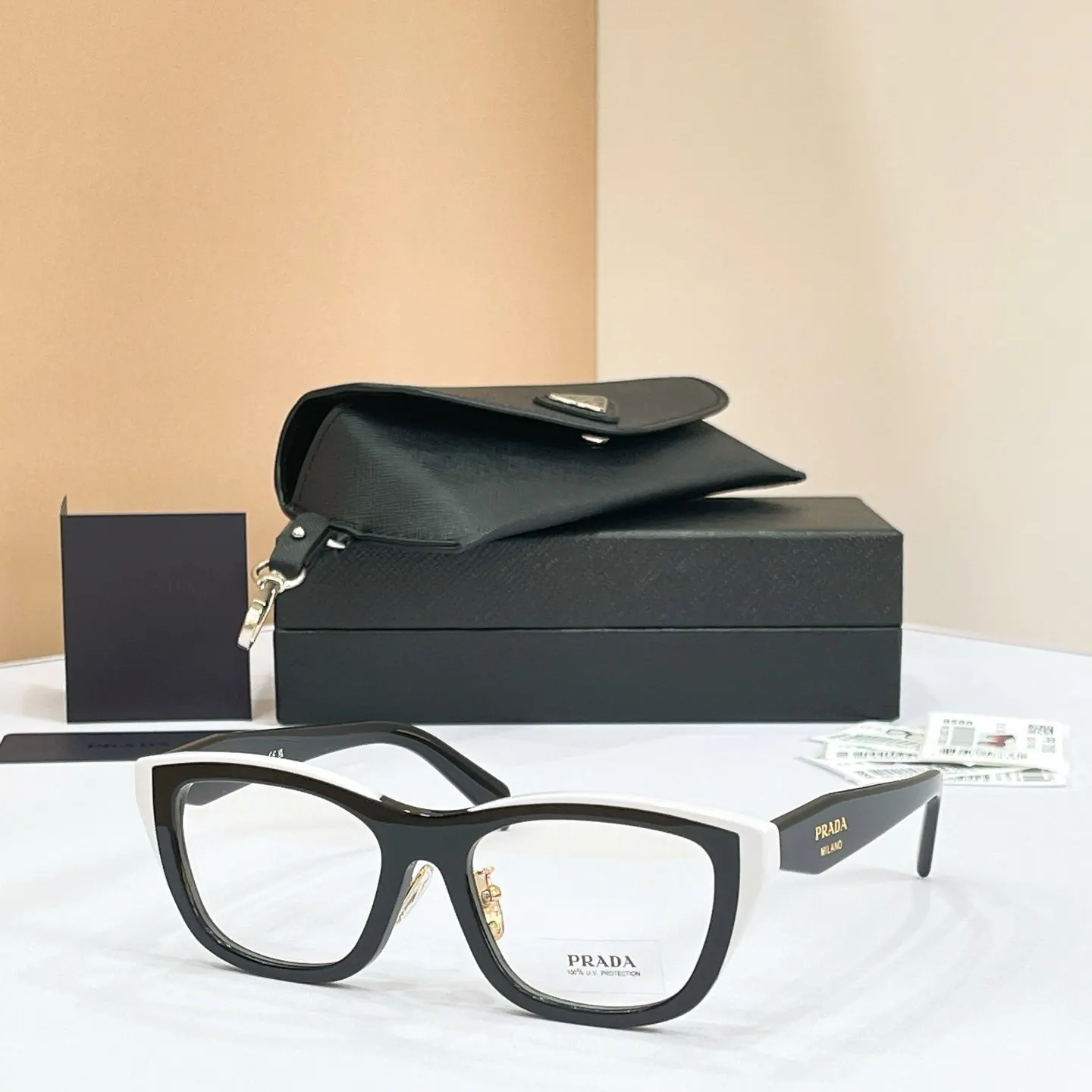 PRADA PR D11VD 太阳眼镜 時尚遮阳款